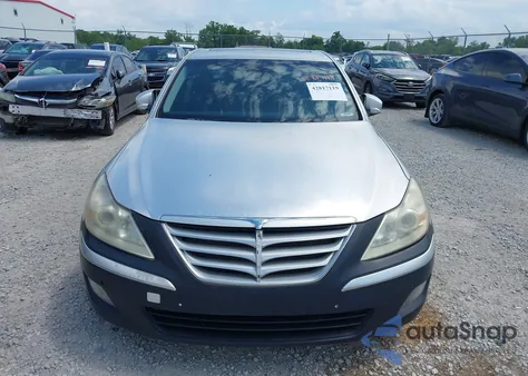 2009 Hyundai Genesis 4.6 from USA, damaged, VIN KMHGC46F49U062611